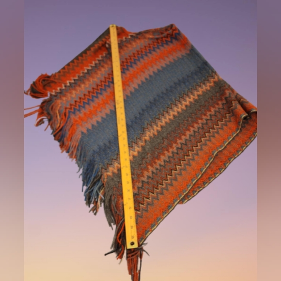 One Size Women's Poncho Multi Color Abstract - Picture 5 of 5